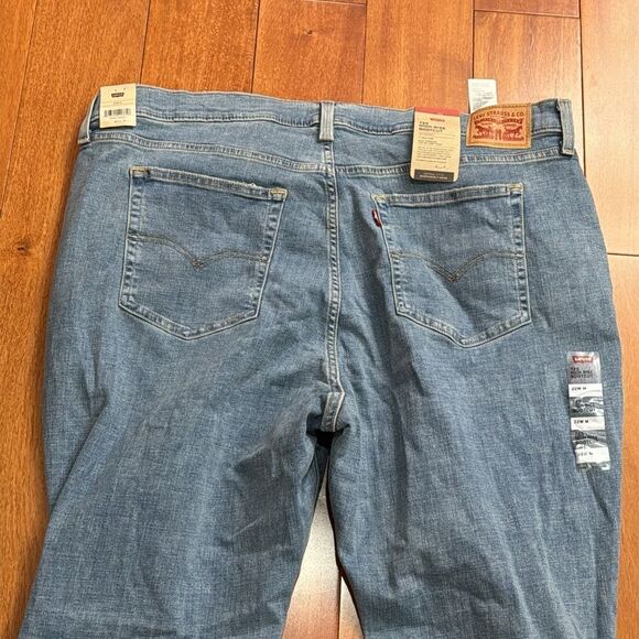 NWT Levis Jeans 725 High Rise Bootcut Light Wash Distressed Womens Size 22W - Picture 5 of 12